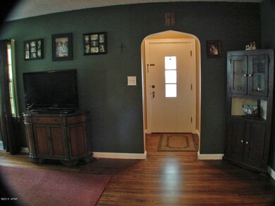 b entry way new