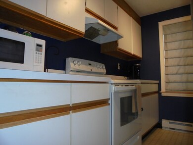 120 Olde Colonial Dr unit 6, Gardner, MA 01440 - photo 3