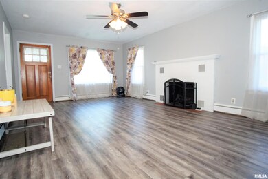 711 Peoria St, Lincoln, IL 62656 - photo 6