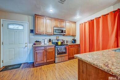 1065 Bradley Square, Sparks, NV 89434 - photo 3