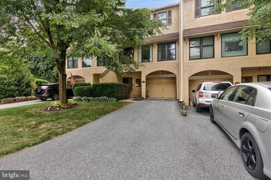 652 Niblick Ln unit 5, Wallingford, PA 19086 - photo 2