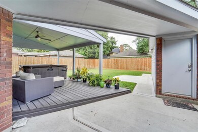 8106 Brighton Place Ct, Houston, TX 77095 - photo 4