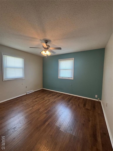 22 N New Madrid St, Benton, MO 63736 - photo 6