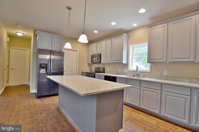 5615 Shelbourne Rd, Halethorpe, MD 21227 - photo 5