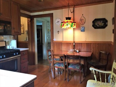 Custom Ceiling, Walls & Floor