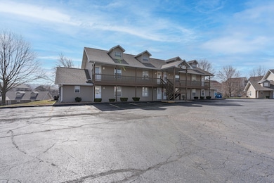 4 Memory Ln unit 5, Branson, MO 65616 - photo 3