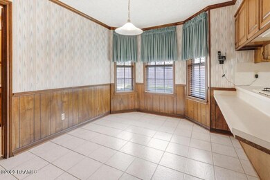 201 Valleyview-7