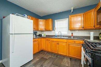 1440 E Glenwood Dr, Des Moines, IA 50320 - photo 6