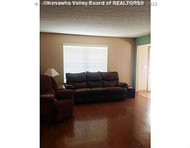 213 Frazier Way, Scott Depot, WV 25560 - photo 3