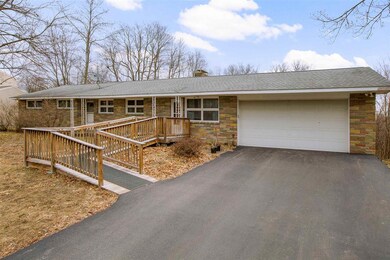 20 Greenlay St, Nashua, NH 03063 - photo 2