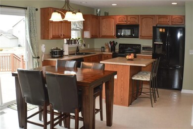 Breakfast room looking into the kitchen.