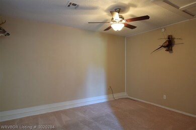 702 Varner Dr, Muldrow, OK 74948 - photo 3