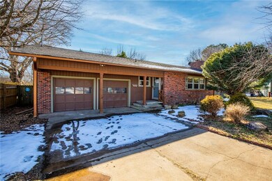 717 NW 6th St, Bentonville, AR 72712 - photo 3