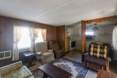 712 Bryant Landing Rd, Wewahitchka, FL 32465 - photo 7