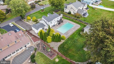 986 Hillside Dr, Southampton, PA 18966 - photo 2