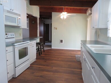 1592 Green Acres Rd, Eugene, OR 97408 - photo 6