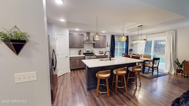 518 Hidden Village Ln, Holland, OH 43528 - photo 5