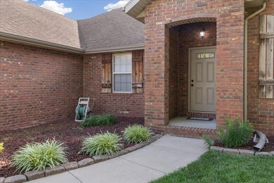 725 N Taylor Way, Nixa, MO 65714 - photo 2