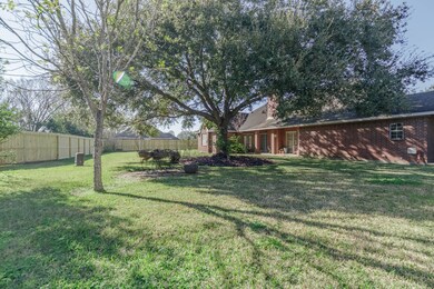 2025 Troon Dr, Alvin, TX 77511 - photo 3