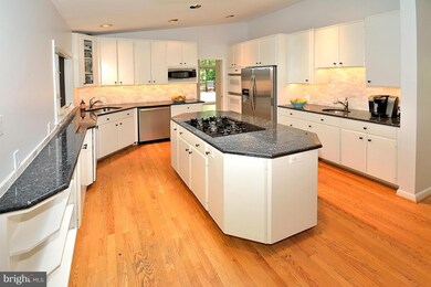 6365 Burton Cir, Falls Church, VA 22041 - photo 6