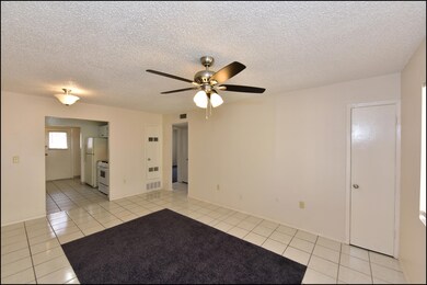3907 Van Buren Ave unit B, El Paso, TX 79930 - photo 4