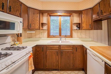 E516 Rustad Rd, Iola, WI 54945 - photo 5