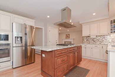 9 Rolling Meadow Dr, Holliston, MA 01746 - photo 5