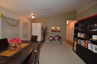 Dining / Entry