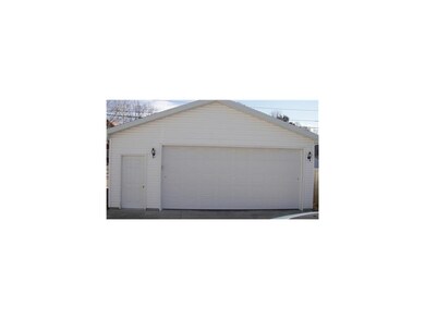 Garage.