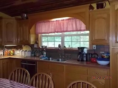 AMISH BUILT CABINET