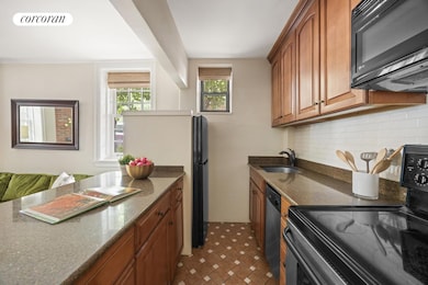 784 Carroll St unit 1, Brooklyn, NY 11215 - photo 2