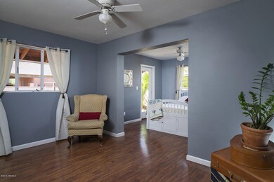 Bedroom Suite w/Sitting Room
