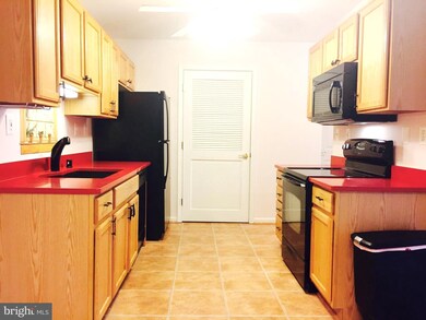 6500 Ridenour Way E unit 1C, Sykesville, MD 21784 - photo 2