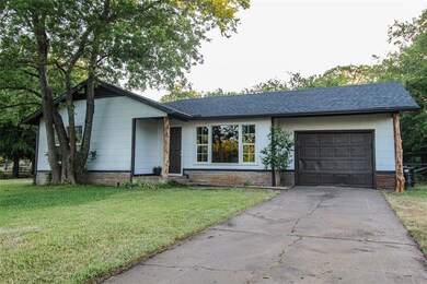 2115 N Center St, Bonham, TX 75418 - photo 2