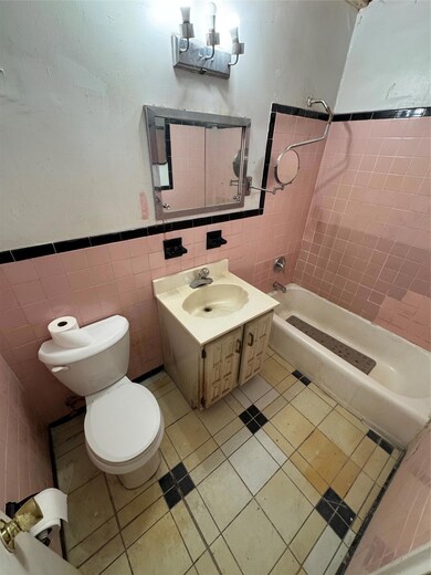 South Ocean House unit 3m, Freeport, NY 11520 - photo 6