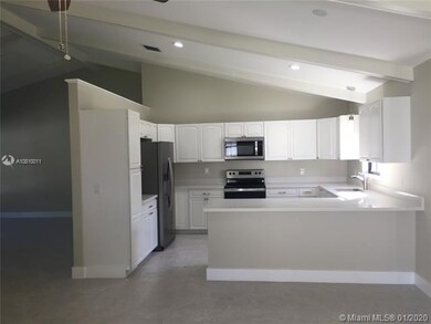 6691 Eastview Dr, Lake Worth, FL 33462 - photo 2