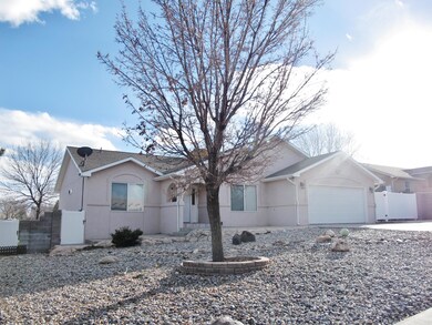 5009 Holmes Dr, Farmington, NM 87402 - photo 2