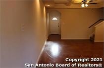 16802 Showdown Path unit 2, Selma, TX 78154 - photo 3