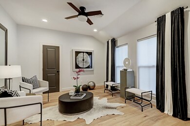 838 Saint Francis Ln, Houston, TX 77079 - photo 4