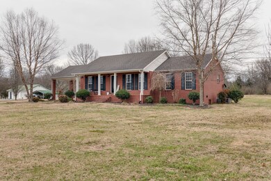 567 Harrison Rd, Shelbyville, TN 37160 - photo 2