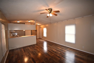 6000 Spring Creek Rd unit 12, Malakoff, TX 75148 - photo 3