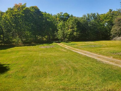 51 N Slack Rd, Claremont, NH 03743 - photo 3