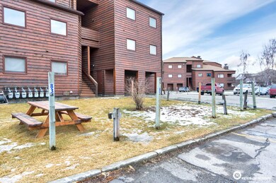 6_ExteriorGrounds