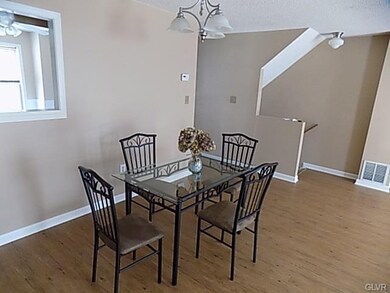 255 Ridgeview Dr, Alburtis, PA 18011 - photo 4