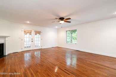 5527 Forest Lake Dr-21