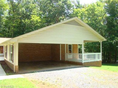 1525 Danny Bell Rd, Asheboro, NC 27205 - photo 3