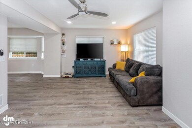 06-living room_IMG_0474