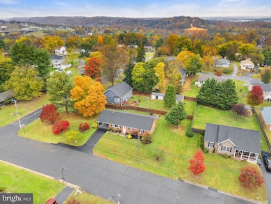 204 E 17th St, Front Royal, VA 22630 - photo 6