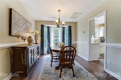 Dining Room with molding