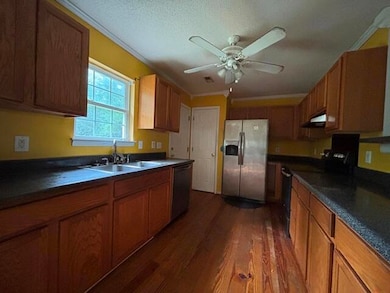 425 Honeysuckle Ln, Saint Stephen, SC 29479 - photo 5